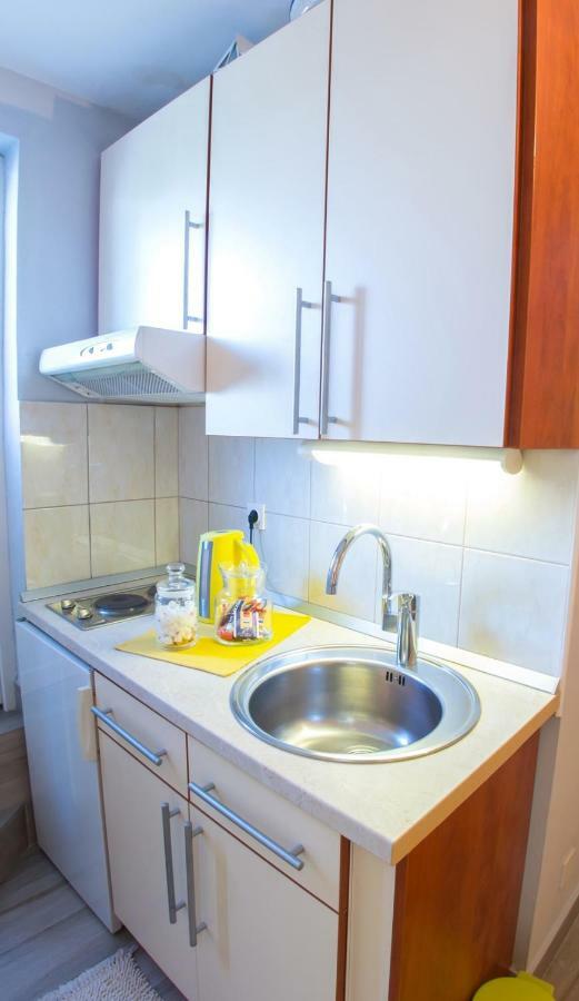 Yellow Lily Mostar Apartman Exterior photo